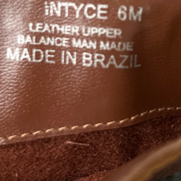 Steven by Steve Madden Size 6 Brown Glossy Leather Wedged Heeled Boots. - Picture 10 of 16